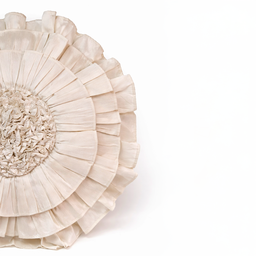 Cream Ruffle Rossete