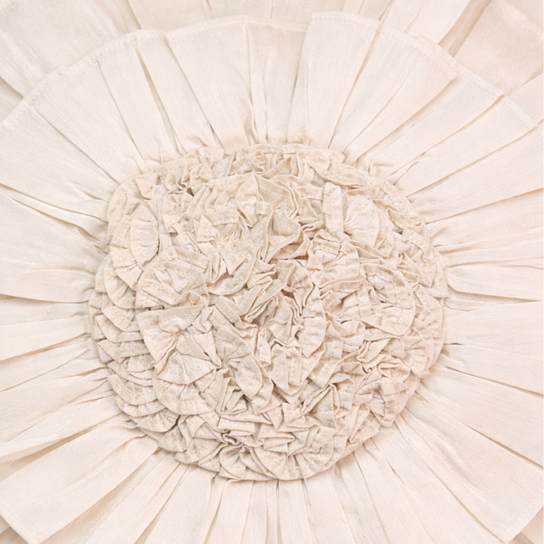 Cream Ruffle Rossete